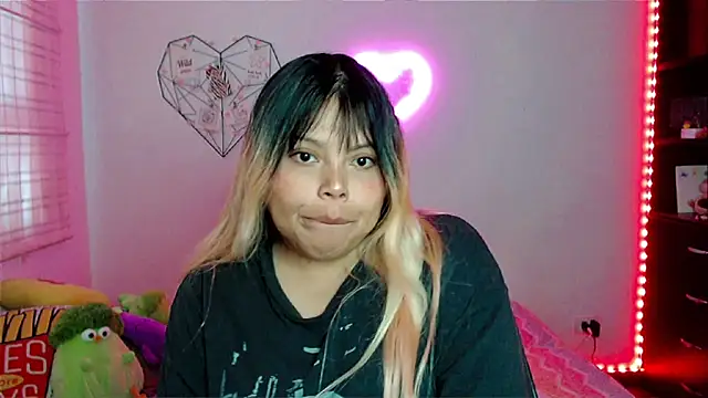 EllieMoonX online show from February 19, 2026, 10:51 pm