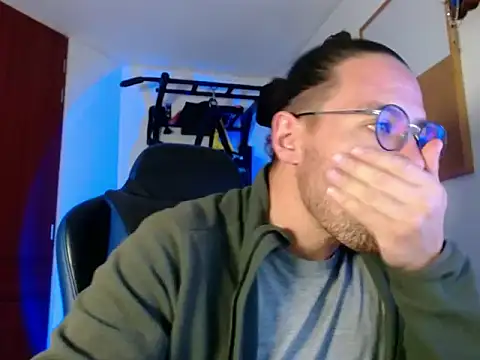 kurt xx online show from December 4, 2025, 1:54 pm