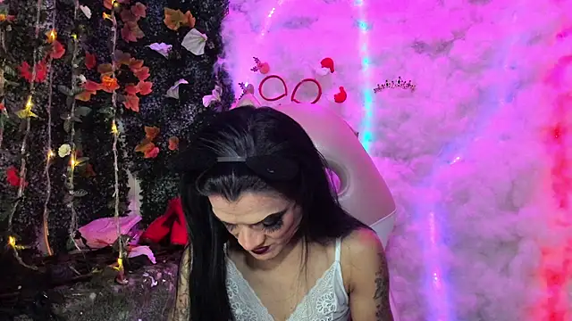 ZAMMIRA online show from December 20, 2025, 5:32 am