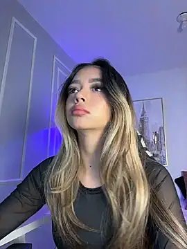 HoneyMollyX online show from March 2, 2026, 1:07 pm