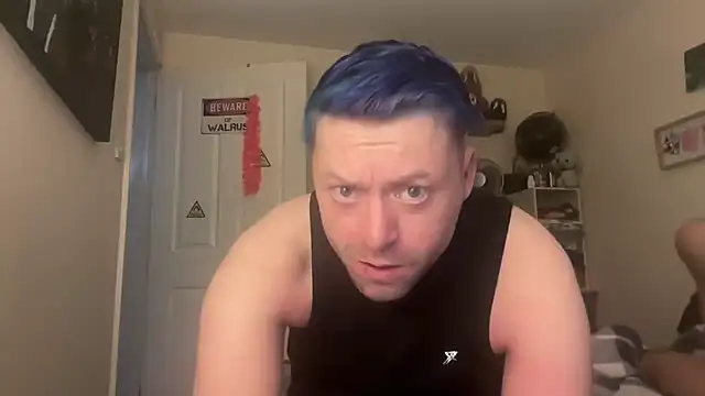 Snapshot of DelayedAnalog720 chatting on December 18, 2025, 2:43 pm DelayedAnalog720 online show from December 18, 2025, 2:43 pm