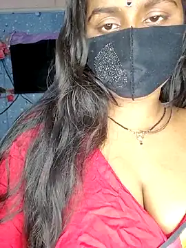 Sweet-Maddlina online show from May 28, 2026, 1:57 am