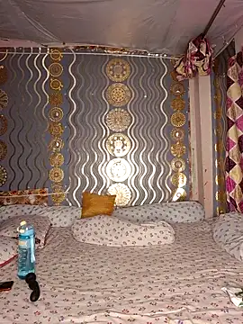 Sweet-Maddlina online show from November 6, 2025, 12:09 pm