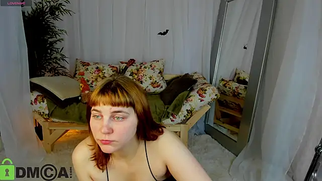 Snapshot of Rene_Shine chatting on October 26, 2025, 9:31 am Rene Shine online show from October 26, 2025, 9:31 am