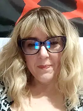 Amelialove42 online show from March 7, 2026, 8:58 pm