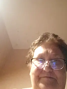 Snapshot of Katherine735 chatting on May 11, 2026, 9:01 pm Katherine735 online show from May 11, 2026, 9:01 pm