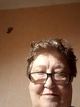 Snapshot of Katherine735 chatting on November 28, 2025, 7:14 pm Katherine735 online show from November 28, 2025, 7:14 pm