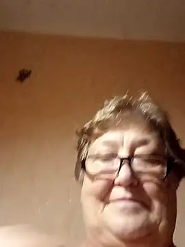 Katherine735 online show from January 5, 2026, 8:45 pm