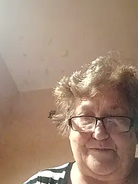 Snapshot of Katherine735 chatting on November 9, 2025, 3:05 pm Katherine735 online show from November 9, 2025, 3:05 pm