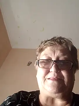 Snapshot of Katherine735 chatting on December 16, 2025, 4:33 pm Katherine735 online show from December 16, 2025, 4:33 pm