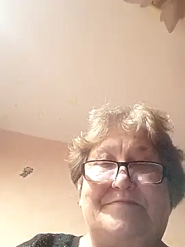 Snapshot of Katherine735 chatting on October 26, 2025, 1:44 pm Katherine735 online show from October 26, 2025, 1:44 pm