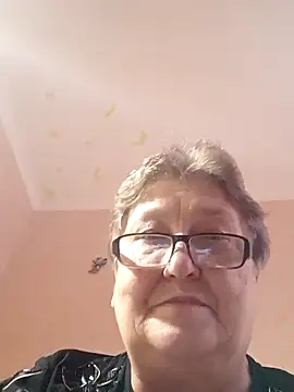 Snapshot of Katherine735 chatting on November 25, 2025, 10:04 am Katherine735 online show from November 25, 2025, 10:04 am