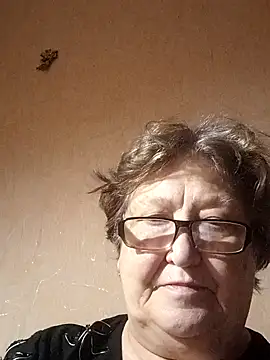 Snapshot of Katherine735 chatting on November 16, 2025, 8:35 pm Katherine735 online show from November 16, 2025, 8:35 pm