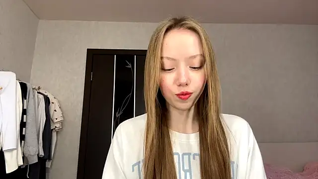 Snapshot of AntoniaMoravick chatting on November 29, 2025, 11:21 am AntoniaMoravick online show from November 29, 2025, 11:21 am