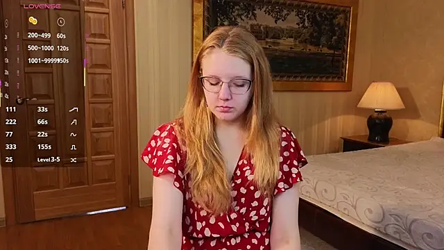 AlinaAldrete online show from November 18, 2025, 5:00 am