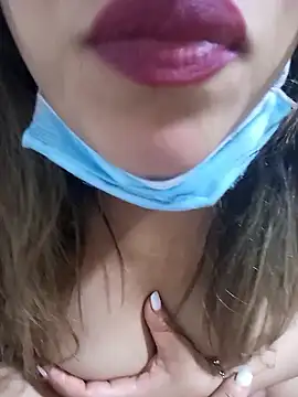 FATIFATIMOROC online show from January 18, 2026, 9:40 pm