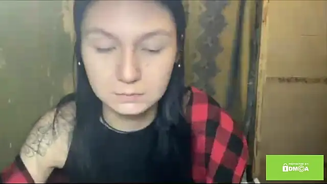 ArianeBhayani online show from November 28, 2025, 9:15 pm