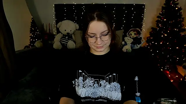 Snapshot of Briarx chatting on December 19, 2025, 10:12 pm Briarx online show from December 19, 2025, 10:12 pm