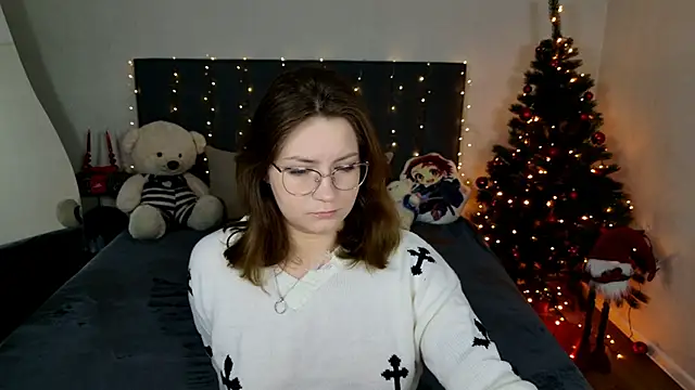 Snapshot of Briarx chatting on December 16, 2025, 10:25 pm Briarx online show from December 16, 2025, 10:25 pm