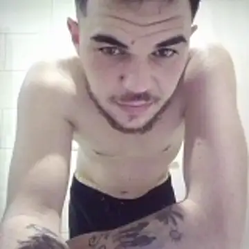 Alexszader36 online show from February 4, 2026, 9:43 pm