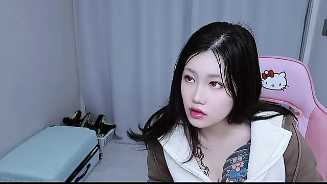 MISA 02 online show from December 22, 2025, 1:11 pm