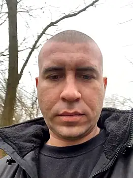 AronMode online show from December 16, 2025, 9:35 am