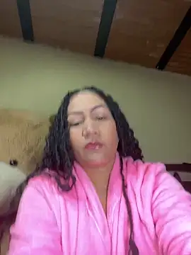 Snapshot of Ayleenpamelasexysquirt chatting on October 17, 2025, 7:26 pm Ayleenpamelasexysquirt online show from October 17, 2025, 7:26 pm