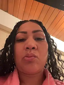 Snapshot of Ayleenpamelasexysquirt chatting on October 15, 2025, 7:22 pm Ayleenpamelasexysquirt online show from October 15, 2025, 7:22 pm