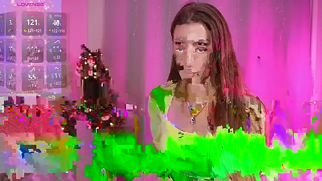 Snapshot of Avie__comeback chatting on December 14, 2025, 6:52 am Avie comeback online show from December 14, 2025, 6:52 am