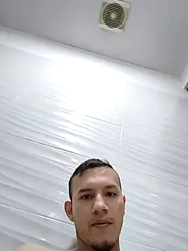 Snapshot of andriu656 chatting on October 21, 2025, 1:38 am andriu656 online show from October 21, 2025, 1:38 am