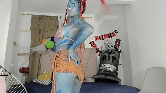 Nina keller  online show from October 31, 2025, 10:16 pm