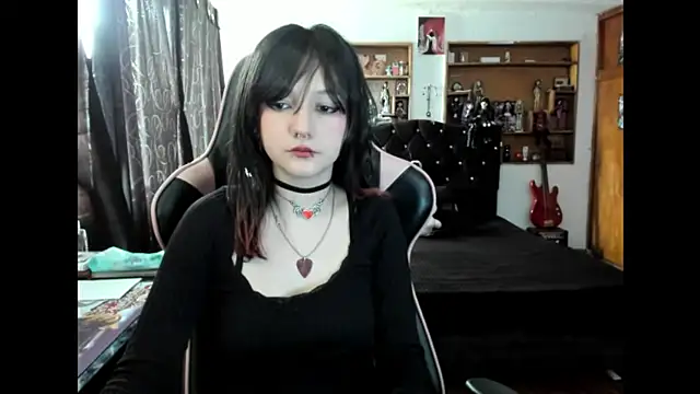 Snapshot of Maki_Zein_ chatting on December 1, 2025, 7:15 pm Maki Zein online show from December 1, 2025, 7:15 pm