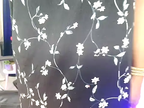 your Tanu 02 online show from October 23, 2025, 7:56 pm