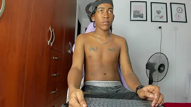 latin kay1 online show from February 20, 2026, 10:55 pm