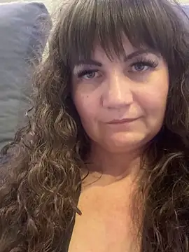 Snapshot of Butterfly8385 chatting on October 29, 2025, 9:47 pm Butterfly8385 online show from October 29, 2025, 9:47 pm