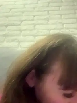 Butterfly8385 online show from December 21, 2025, 9:04 pm