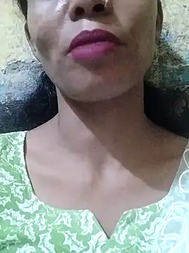 Jaanvi G online show from October 27, 2025, 2:51 pm