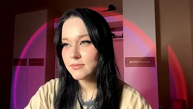 Snapshot of KristenGoodmon chatting on October 21, 2025, 10:58 am KristenGoodmon online show from October 21, 2025, 10:58 am