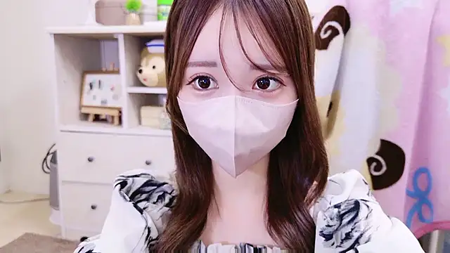 Hinahina 0111 online show from October 18, 2025, 4:14 am