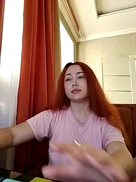 LolaMint  online show from December 15, 2025, 10:43 am