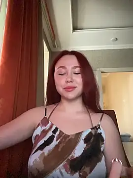 LolaMint  online show from December 18, 2025, 9:36 am