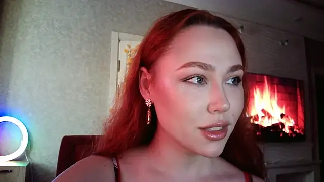 LolaMint  online show from November 13, 2025, 11:25 am