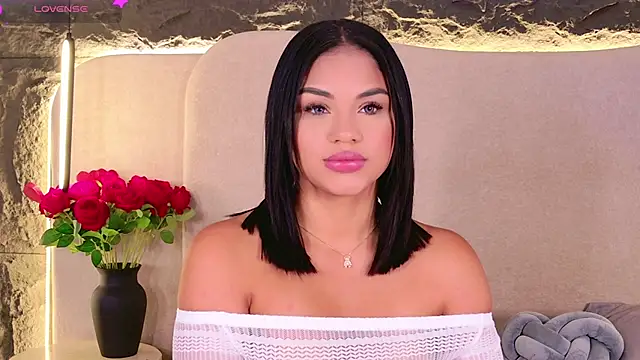 AmyCarammel online show from November 13, 2025, 5:50 pm