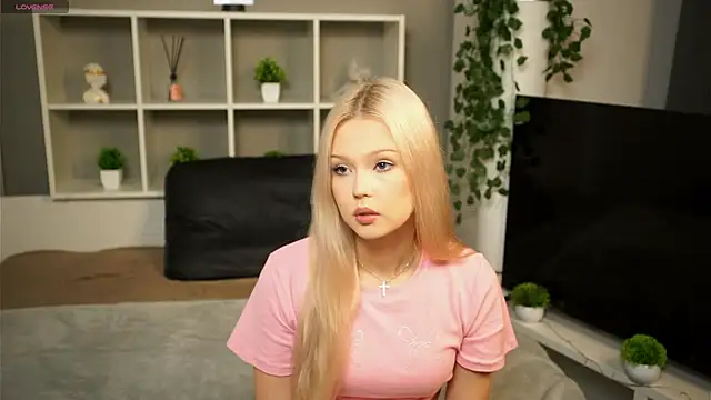 Snapshot of KaryTasch chatting on November 1, 2025, 9:19 pm KaryTasch online show from November 1, 2025, 9:19 pm