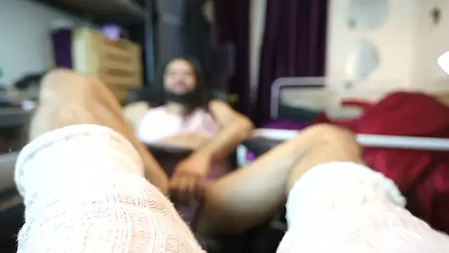 Snapshot of maddy_kinky chatting on October 26, 2025, 12:38 pm maddy kinky online show from October 26, 2025, 12:38 pm