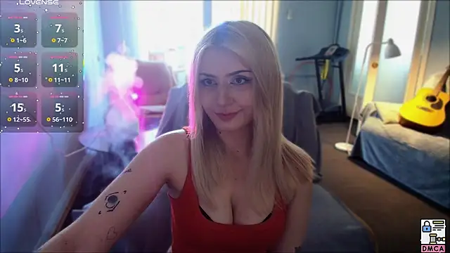 Snapshot of LizzyCumm chatting on May 11, 2026, 6:59 am LizzyCumm online show from May 11, 2026, 6:59 am