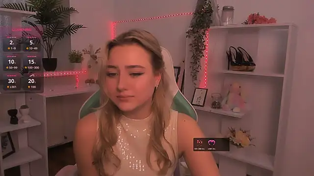 Lulu   Moon online show from November 23, 2025, 8:35 am