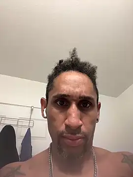 MrDLlongcrippler10inch online show from October 13, 2025, 7:04 pm