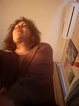 Snapshot of Ambika_beauty chatting on November 3, 2025, 1:37 pm Ambika beauty online show from November 3, 2025, 1:37 pm