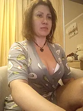 Snapshot of Ambika_beauty chatting on November 19, 2025, 5:24 pm Ambika beauty online show from November 19, 2025, 5:24 pm